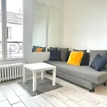 Tiny Studio - 12 M2 - Quartier Saint-Ambroise - 5Eme Etage Sans Ascenseur