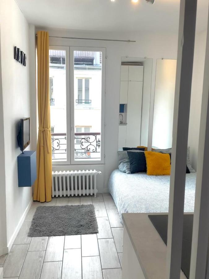 Tiny Studio - 12 M2 - Quartier Saint-ambroise - 5eme Etage Sans Ascenseur * Parijs