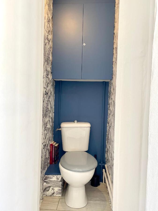 Tiny Studio - 12 M2 - Quartier Saint-ambroise - 5eme Etage Sans Ascenseur Appartement